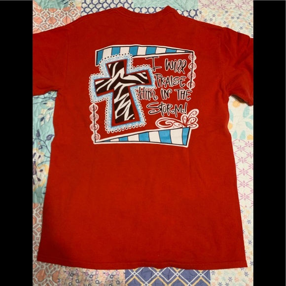 Gildan graphic T-shirt Size M - Picture 2 of 3